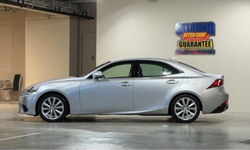 Lexus Is 300H 2013 photo 5