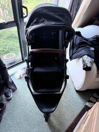 Listing 3 of 4 for Edwards and Co Oscar MX pram - great condition