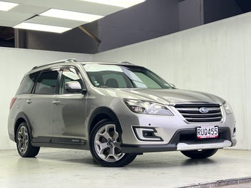 Subaru Exiga 2017 photo 2