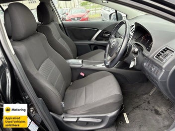 Toyota Avensis 2013 photo 4