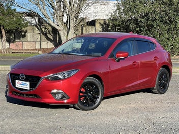 Mazda Axela 2016 photo 2