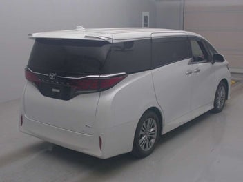 Toyota Alphard 2024 photo 3