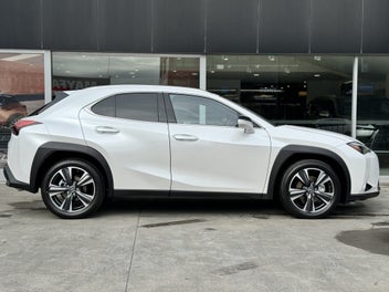 Lexus Ux 300H 2026 photo 3