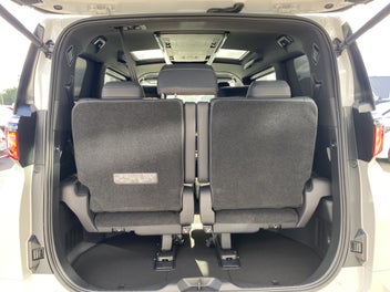 Toyota Alphard 2026 photo 5