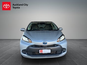 Toyota Aqua 2023 photo 3
