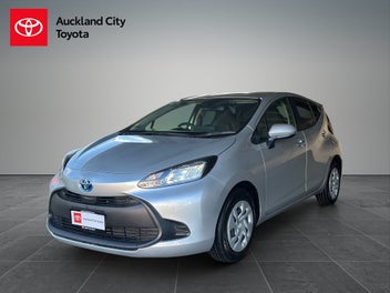 Toyota Aqua 2023 photo 4