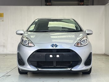 Toyota Aqua 2021 photo 3