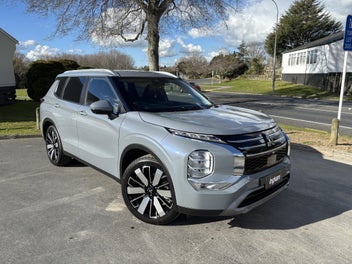 Mitsubishi Outlander 2026 photo 2