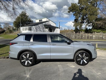 Mitsubishi Outlander 2026 photo 4