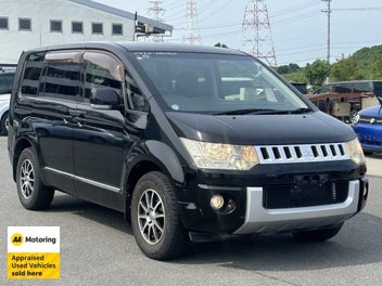 Mitsubishi Delica 2013 photo 2