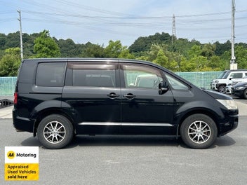 Mitsubishi Delica 2013 photo 4