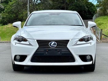 Lexus Is 300H 2013 photo 3