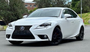 Lexus Is 300H 2013 photo 4