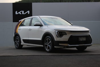 Kia Niro 2023 photo 2