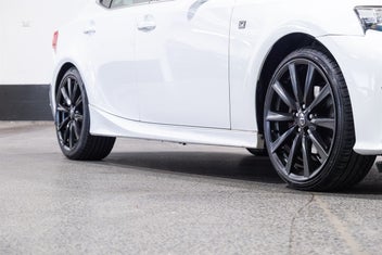 Lexus Is 300H 2014 photo 5