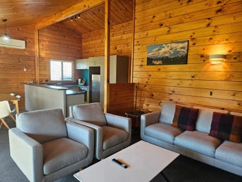 Listing 2 of 20 for Timeshare Ownership / One Week for Sale / Kaimanawa Lodge – One-Bedroom Unit
