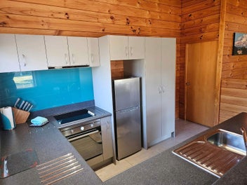 Listing 8 of 20 for Timeshare Ownership / One Week for Sale / Kaimanawa Lodge – One-Bedroom Unit