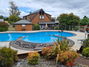 Listing 10 of 15 for Timeshare Ownership / One Week for Sale / Kaimanawa Lodge – Studio Unit