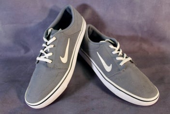 Listing 1 of 18 for NIKE SHOES SB AMAZING CANVAS SHOES 50% OFF AS NEW "BIG SALE" SIZE 11 $59