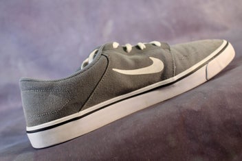 Listing 7 of 18 for NIKE SHOES SB AMAZING CANVAS SHOES 50% OFF AS NEW "BIG SALE" SIZE 11 $59