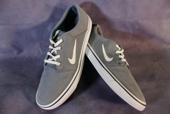 Listing 11 of 18 for NIKE SHOES SB AMAZING CANVAS SHOES 50% OFF AS NEW "BIG SALE" SIZE 11 $59