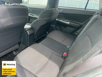 Subaru Xv 2014 photo 4