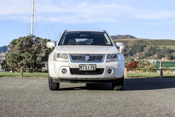 Suzuki Escudo 2007 photo 3