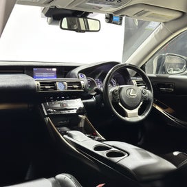 Lexus Is 300H 2013 photo 4