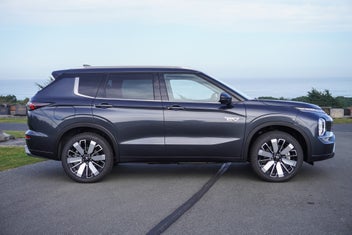 Mitsubishi Outlander 2026 photo 3