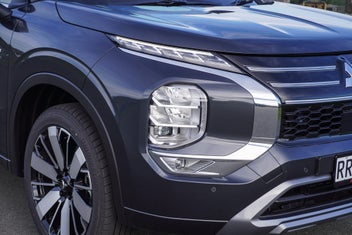 Mitsubishi Outlander 2026 photo 5