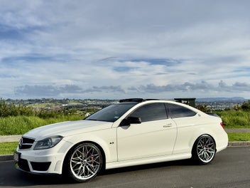 Mercedes-Benz C 63 2012 photo 3