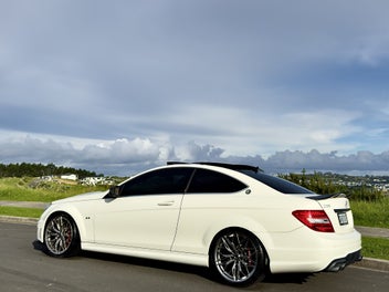 Mercedes-Benz C 63 2012 photo 5