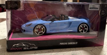 Listing 4 of 7 for New Pink Slips Porsche Carrera GT Die-Cast Model 1:24 Car.