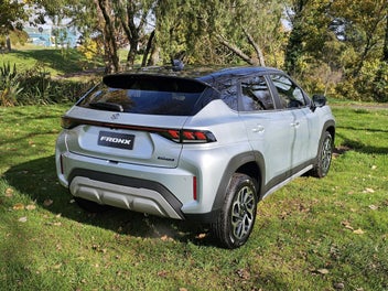 Suzuki Fronx 2026 photo 4