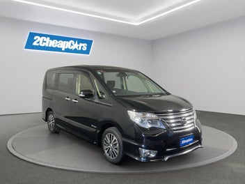 Nissan Serena 2015 photo 4