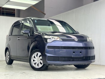 Toyota Spade photo 4
