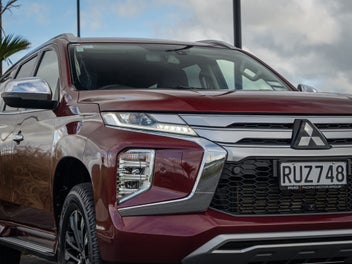 Mitsubishi Pajero Sport 2023 photo 4