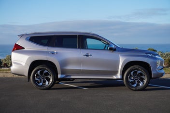 Mitsubishi Pajero Sport 2026 photo 3