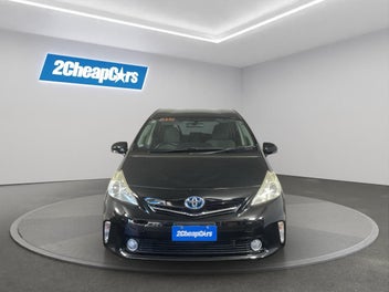 Toyota Prius Alpha 2013 photo 3