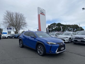 Lexus Ux 300E 2023 photo 2
