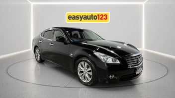 Nissan Fuga 2014 photo 2