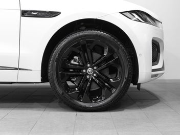 Jaguar F-Pace 2025 photo 5