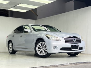 Nissan Fuga 2012 photo 2