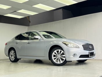 Nissan Fuga 2012 photo 5