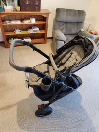 Listing 13 of 19 for Edwards & Co Oscar M2 pushchair / pram / stroller. Incudes accessories.