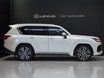 Lexus Lx 500D 2023 photo 3