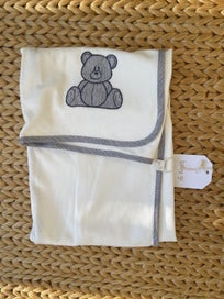 Listing 2 of 3 for 100%cotton brand new burp cloths 67-67cm - made in Portugal- babygi