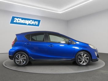 Toyota Aqua 2017 photo 5
