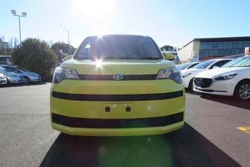 Toyota Spade 2013 photo 3