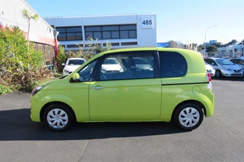 Toyota Spade 2013 photo 5